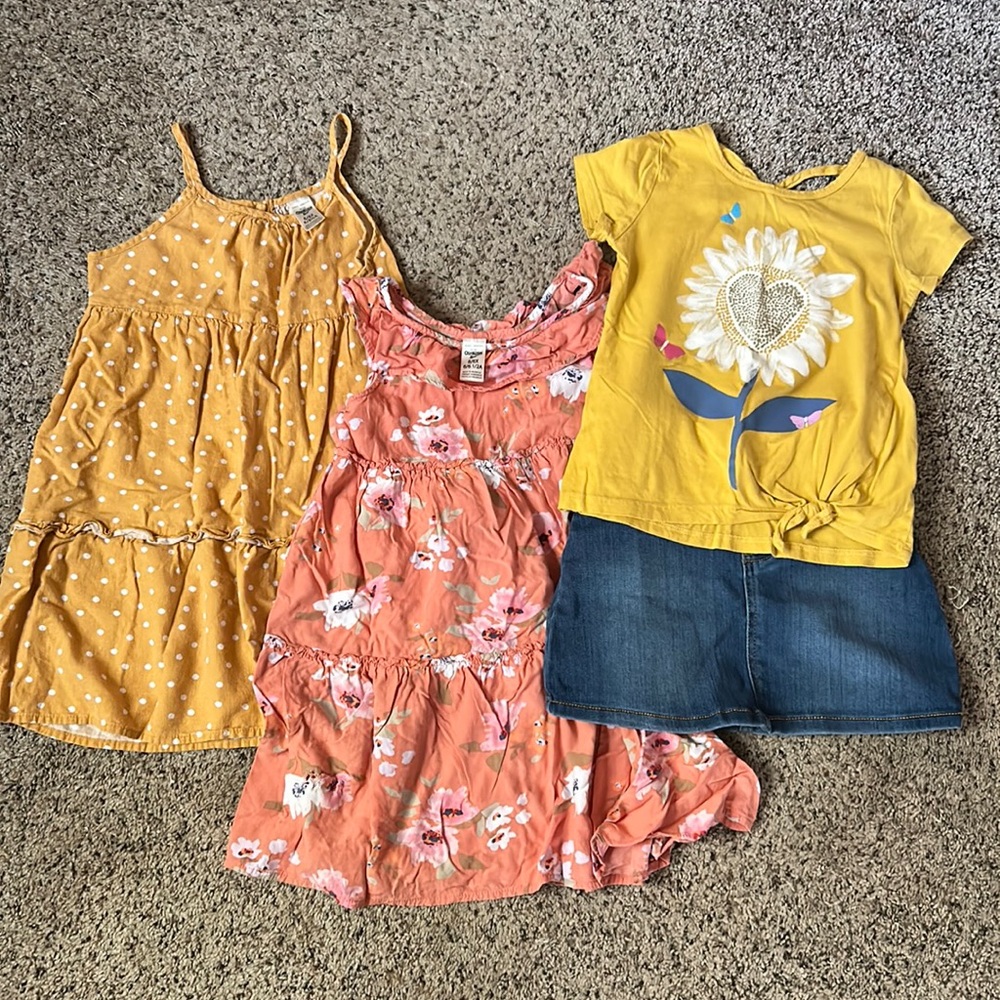 Carter’s and Oshkosh girls dress/skirt set in size 6/6x